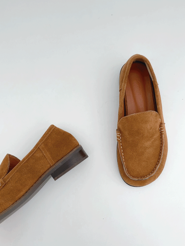 classic leather suede loafer