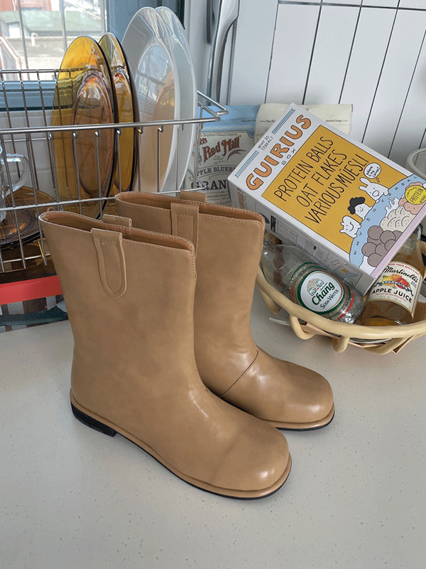 almond middle boots